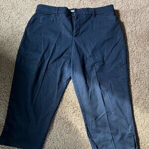 Women's Capris - NAVY